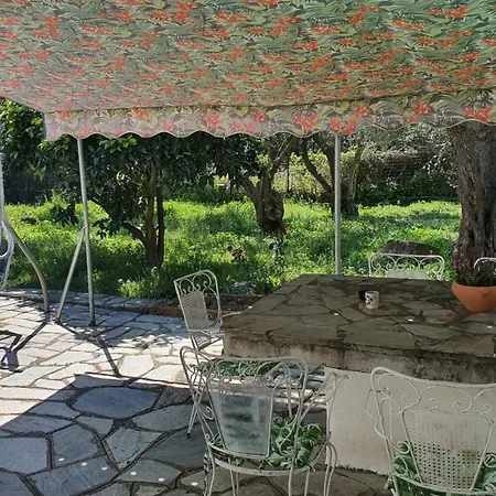 Cheerful 3 Bedroom House With Open Fireplace Afissos
