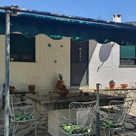 Cheerful 3 Bedroom House With Open Fireplace Holiday home *
