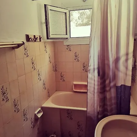 Holiday home Cheerful 3 Bedroom House With Open Fireplace *