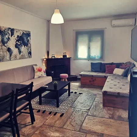 Cheerful 3 Bedroom House With Open Fireplace