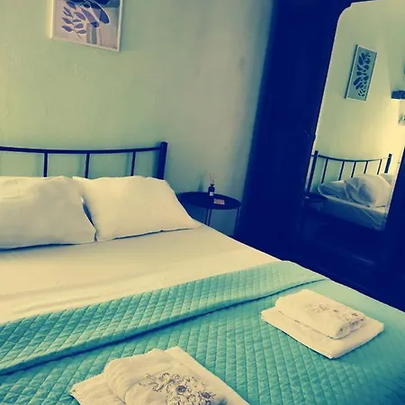 Cheerful 3 Bedroom House With Open Fireplace *